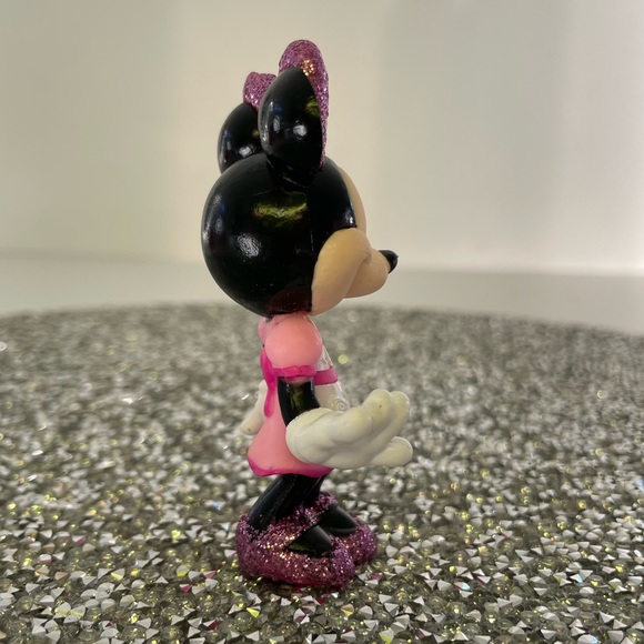 Minnie Mouse Figurine - Picture 3 of 9